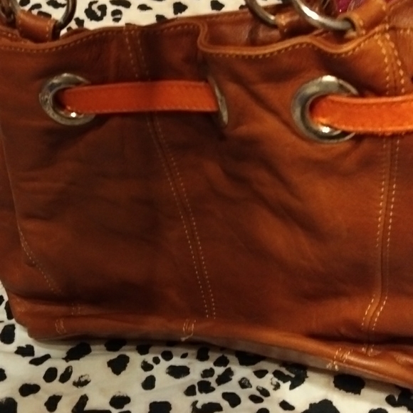 Iam selling a tote bag - Picture 5 of 8